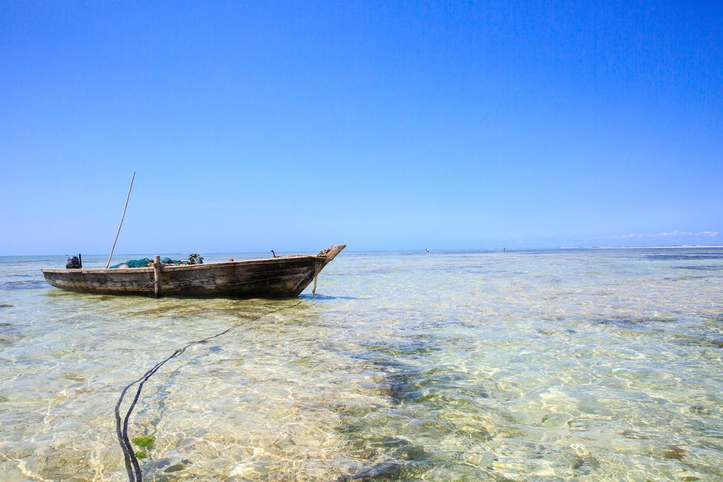 Хостел Ten To Ten Stone Town Занзибар Экстерьер фото